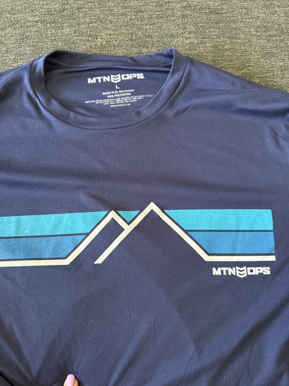 Mt. Ops Men’s Long Sleeve Performance Shirt Large Navy Sky Blue Stripes NWT - Picture 5 of 11
